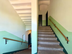 gepflegtes Treppenhaus